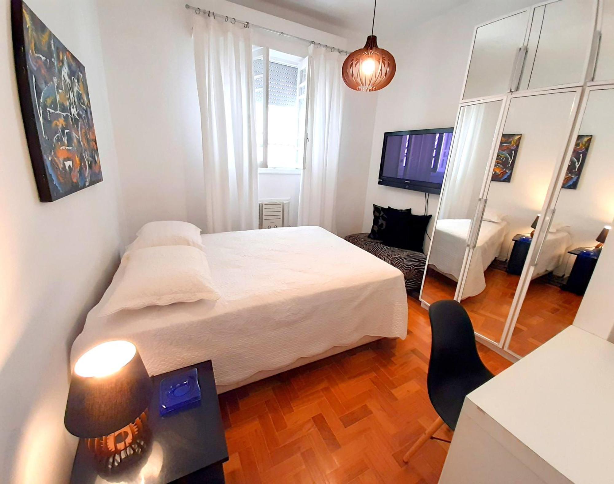 Linda Leblon Homestay - 3 Min To The Beach Рио де Жанейро Екстериор снимка